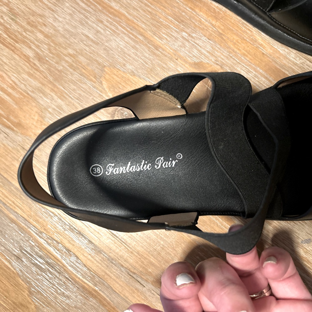 Fantastic Pair Greek Stretch Sandals - Picture 4 of 6